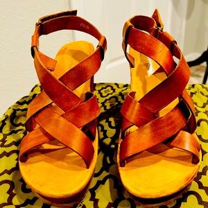 Antelope leather wedge sandals size 38